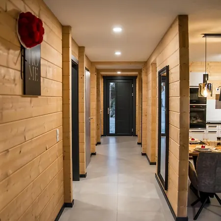 Apartman Eg Black
